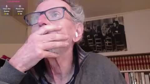 hotlux_54 online show from April 26, 7:32 pm