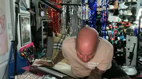 hotstuff775616 online show from June 4, 2:06 am