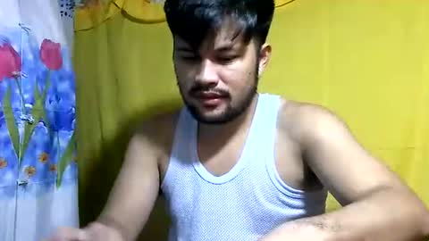 HottestPinoy32 online show from May 31, 4:28 pm