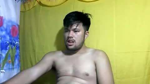 HottestPinoy32 online show from May 24, 9:21 pm