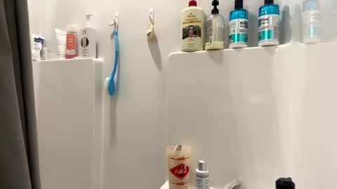 hottiewithabody101 online show from November 18, 10:01 pm