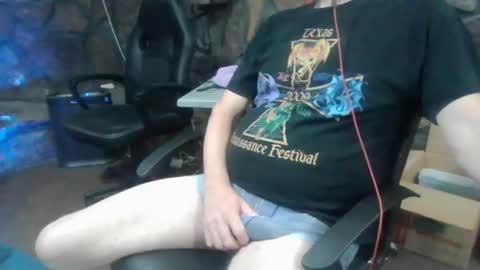 houstonbored online show from November 9, 4:27 am