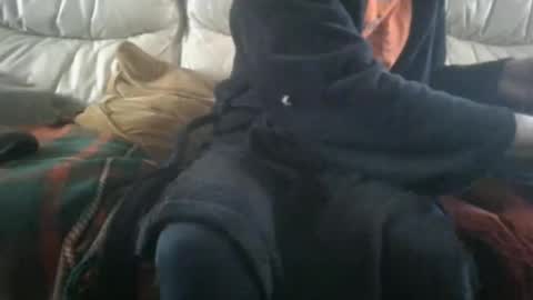 hugenob4u online show from February 11, 12:32 pm