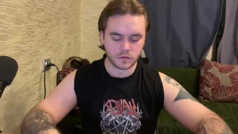 Hugo online show from April 12, 9:05 pm