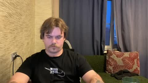 Hugo online show from March 28, 5:02 pm