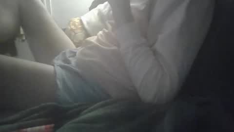 huguit026 online show from March 3, 12:51 am