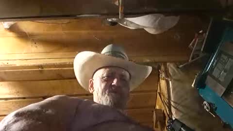 hung34u online show from January 8, 6:18 am