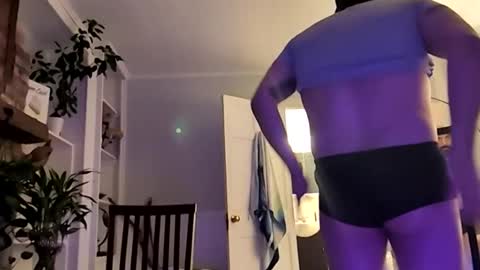hungitalian40 online show from June 30, 4:13 am