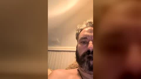 hungitalian40 online show from June 14, 3:52 am