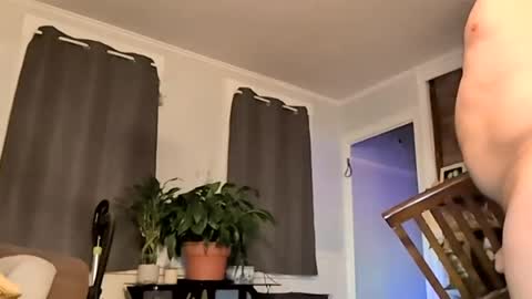 hungitalian40 online show from June 22, 4:19 am