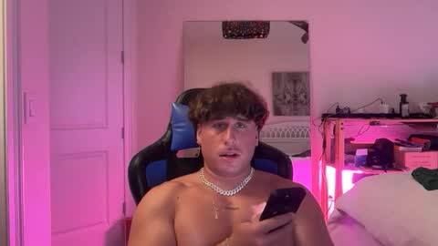 hungkingg22 online show from February 18, 4:59 pm