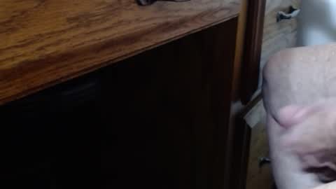 hungsofine online show from February 27, 9:03 pm