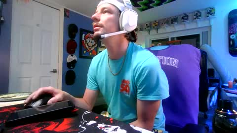 hungtxcock92 online show from December 18, 12:12 pm