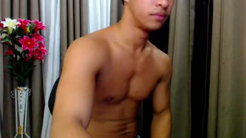 hunk_edward online show from July 14, 12:55 pm