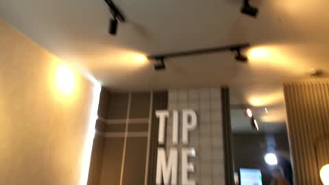 hunk_ryan online show from December 18, 5:42 pm