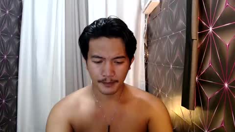 hunkylloyd online show from February 5, 9:50 pm