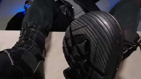  I AM NOT A DIRECTOR I AM THE BOSS            KINGDADDYSIRSTR8ALPHAMASTER online show from March 8, 4:11 pm