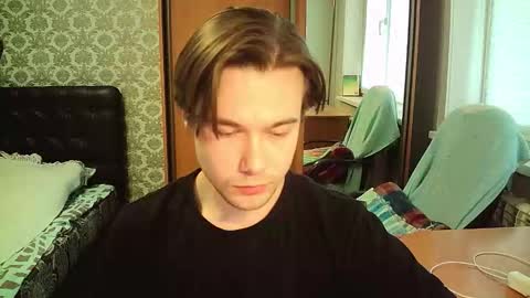 Tom online show from March 12, 11:07 am