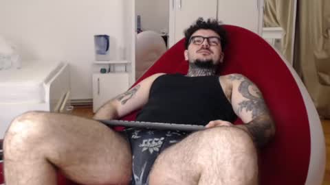 hypersyren online show from January 7, 10:26 pm