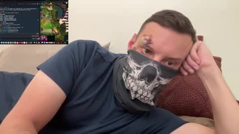 i o ro online show from October 31, 5:20 am