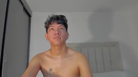 Juliiiiian online show from July 15, 11:17 am