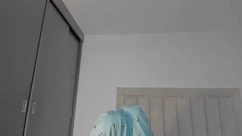 Juliiiiian online show from June 19, 11:26 am