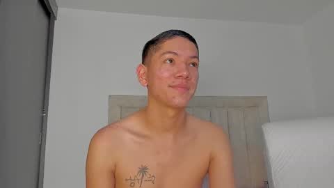 Juliiiiian online show from February 13, 11:26 am