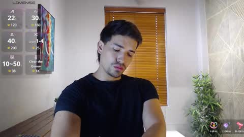 Snapshot of ian_davis chatting on February 7, 9:15 pm Ian Davis online show from February 7, 9:15 pm