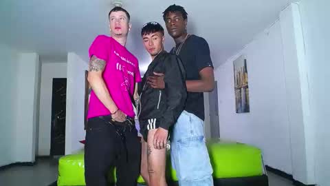 THOMAS AND DAMIAND online show from September 25, 1:21 pm