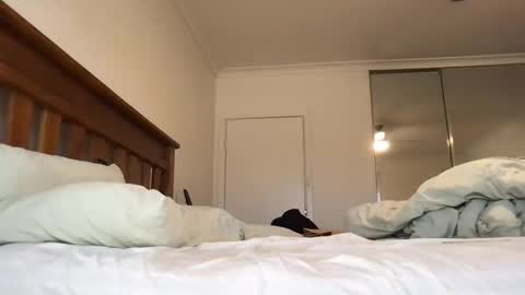 icyninesix online show from March 2, 10:45 pm