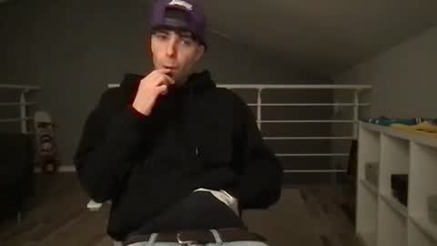 icyninesix online show from January 28, 8:04 pm