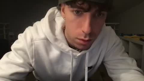 icyninesix online show from December 18, 11:08 pm