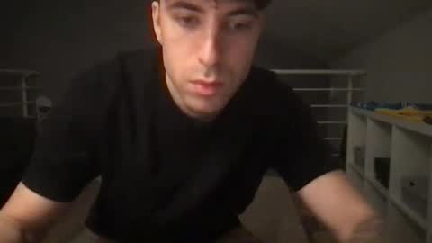 icyninesix online show from December 25, 7:56 pm