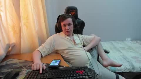 iliaskris online show from February 20, 6:19 am