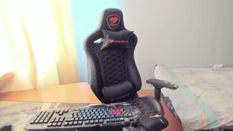 iliaskris online show from March 21, 8:19 am