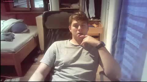 iloveyoutoo2000 online show from September 22, 2:38 pm