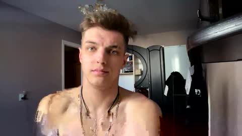 ilyahrr online show from March 19, 5:32 am