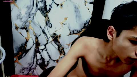 im_david01 online show from March 2, 6:48 pm