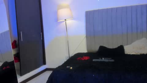 thomas online show from February 15, 12:57 pm