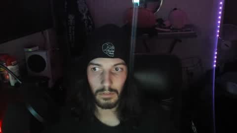 Snapshot of imalmostdead chatting on December 5, 1:25 am tortapounder online show from December 5, 1:25 am