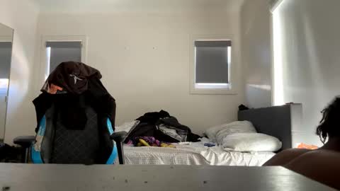 imchokingchicken online show from October 18, 9:31 pm