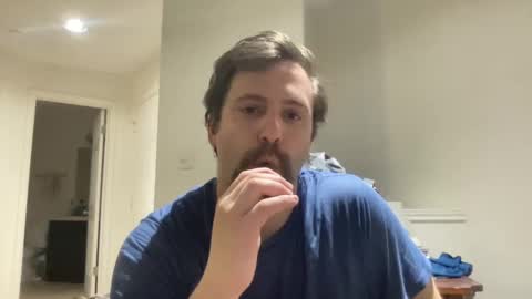 imightgetnaked online show from December 31, 3:23 am