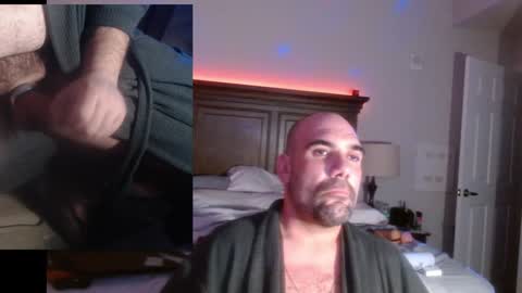 I use to be imeverythingandnothing online show from December 29, 6:45 am