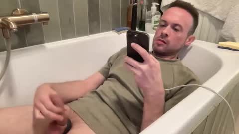 inakxit3 online show from March 5, 7:26 am