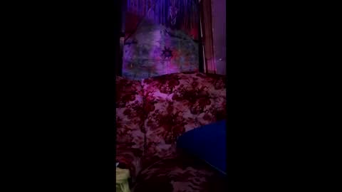 indegeniouscreature online show from January 10, 9:02 am