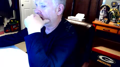 Papa online show from November 25, 8:22 pm