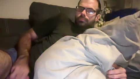 just1dude online show from January 2, 5:46 am