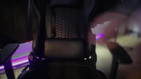 ineeedyoutoday online show from February 9, 12:54 pm