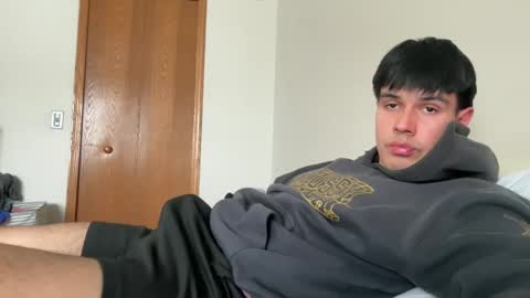 Lucas online show from February 8, 6:44 pm