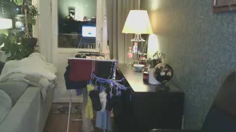 inkedsweed69 online show from April 14, 12:00 am